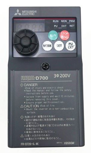 Novo na caixa Mitsubishi FR-D720-2.2K inversor de frequência